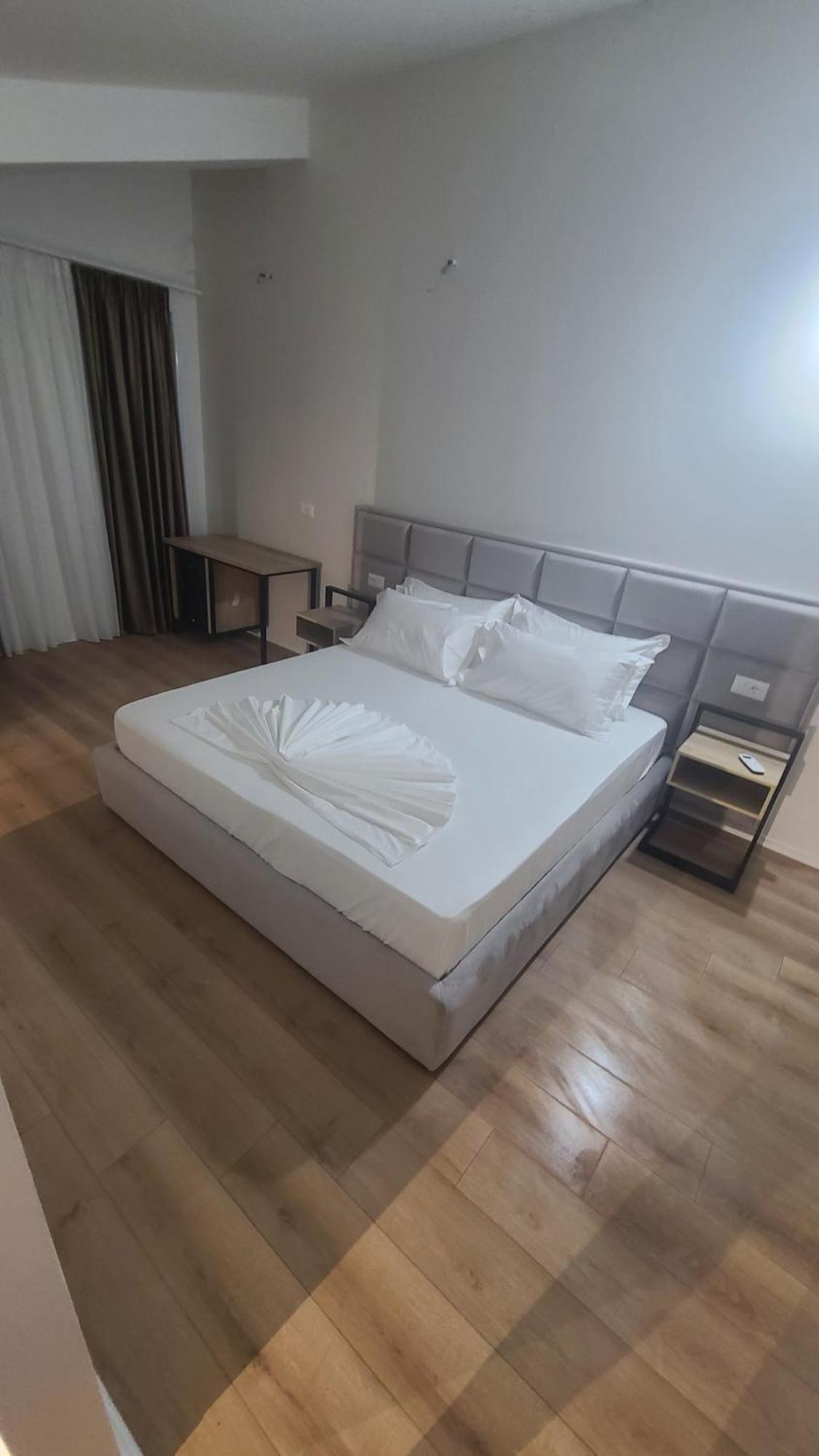 Hotel Noel Vlore Luaran gambar